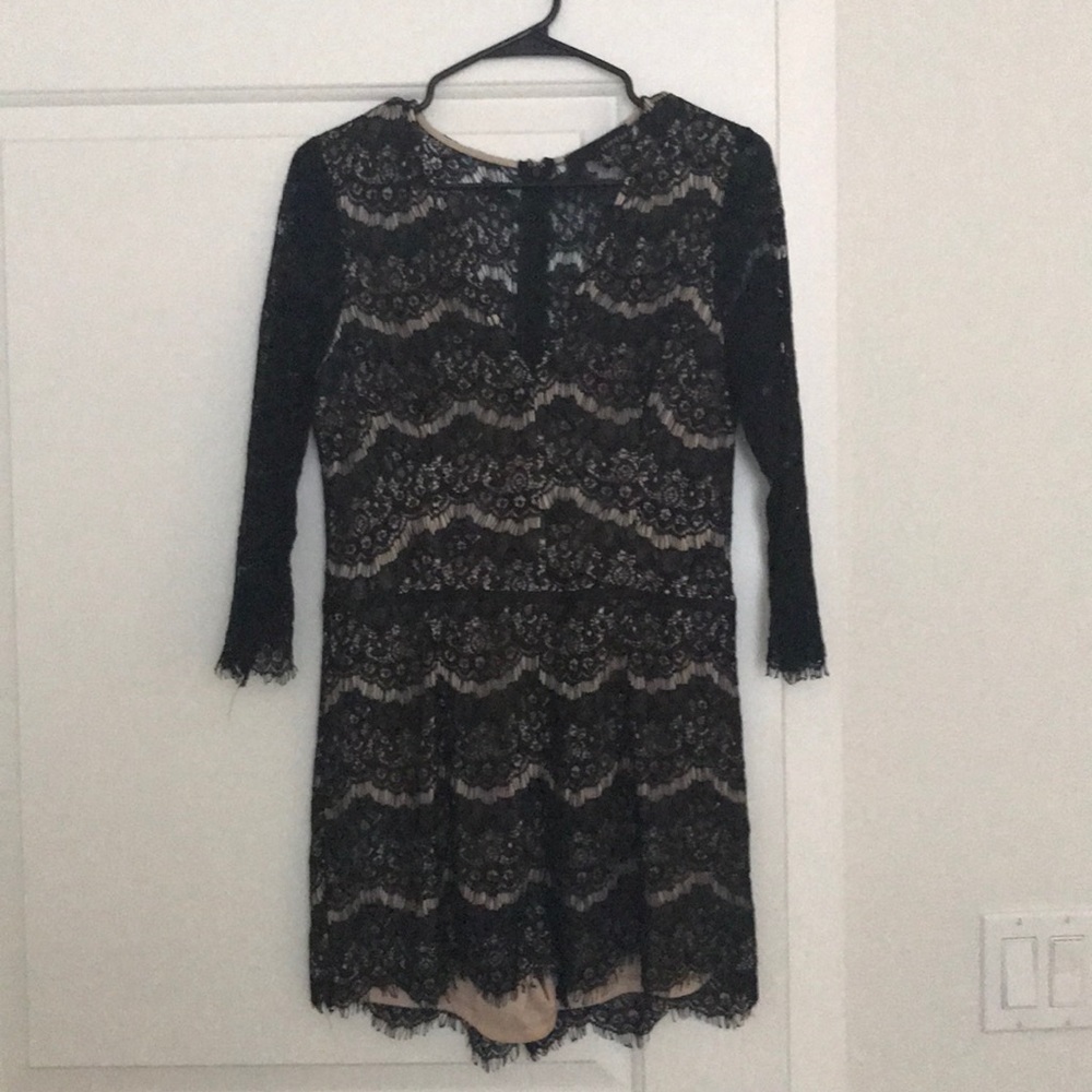 Black lace romper! (Final price)